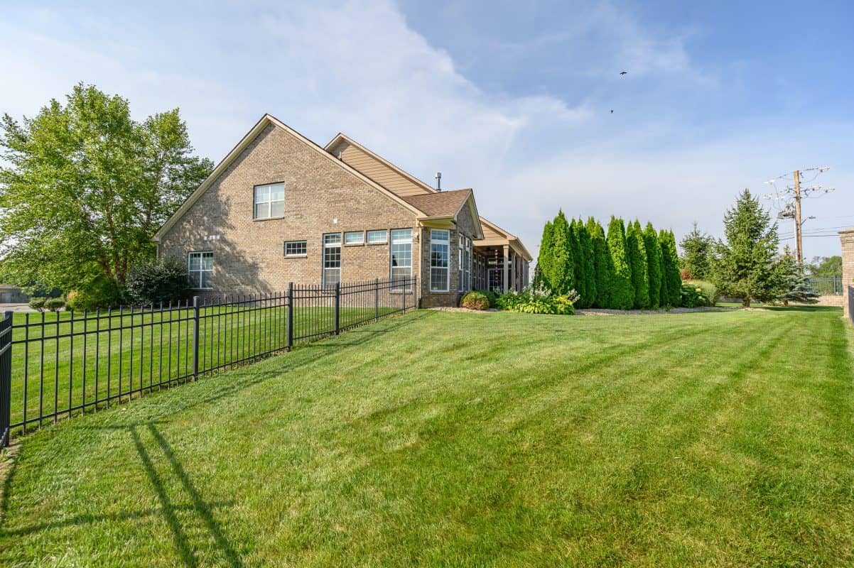 6028 Royal Gate Ct, Indianapolis, IN 46237